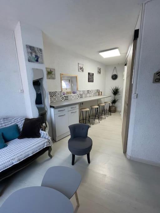 Appartement chaleureux avec piscine chauffée Mauleon Esterno foto